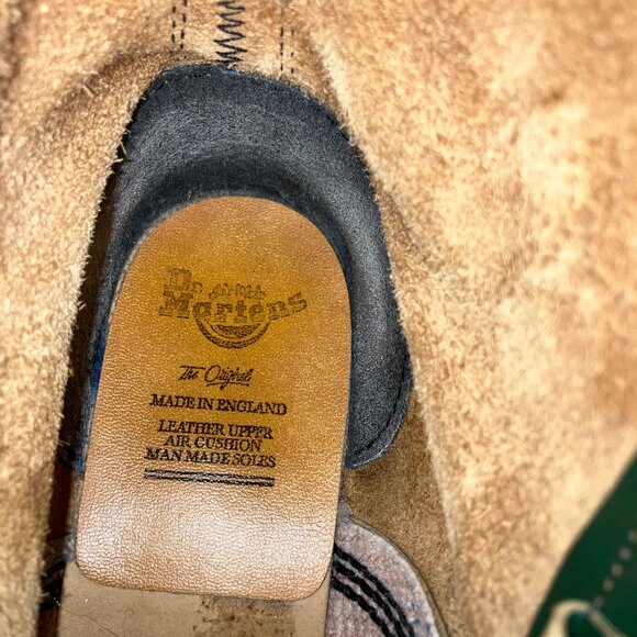 90's Vintage WMNS Size US 8 England Green Dr. Martens MIE boots 8-eye 1460 shoes - Picture 16 of 16